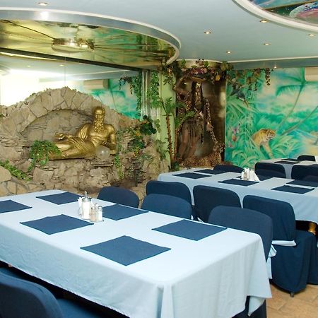 Galitsiya Hotel Lviv Dış mekan fotoğraf