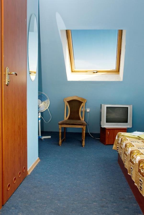 Galitsiya Hotel Lviv Oda fotoğraf